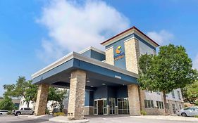 Comfort Suites Medical Center Near Six Flags